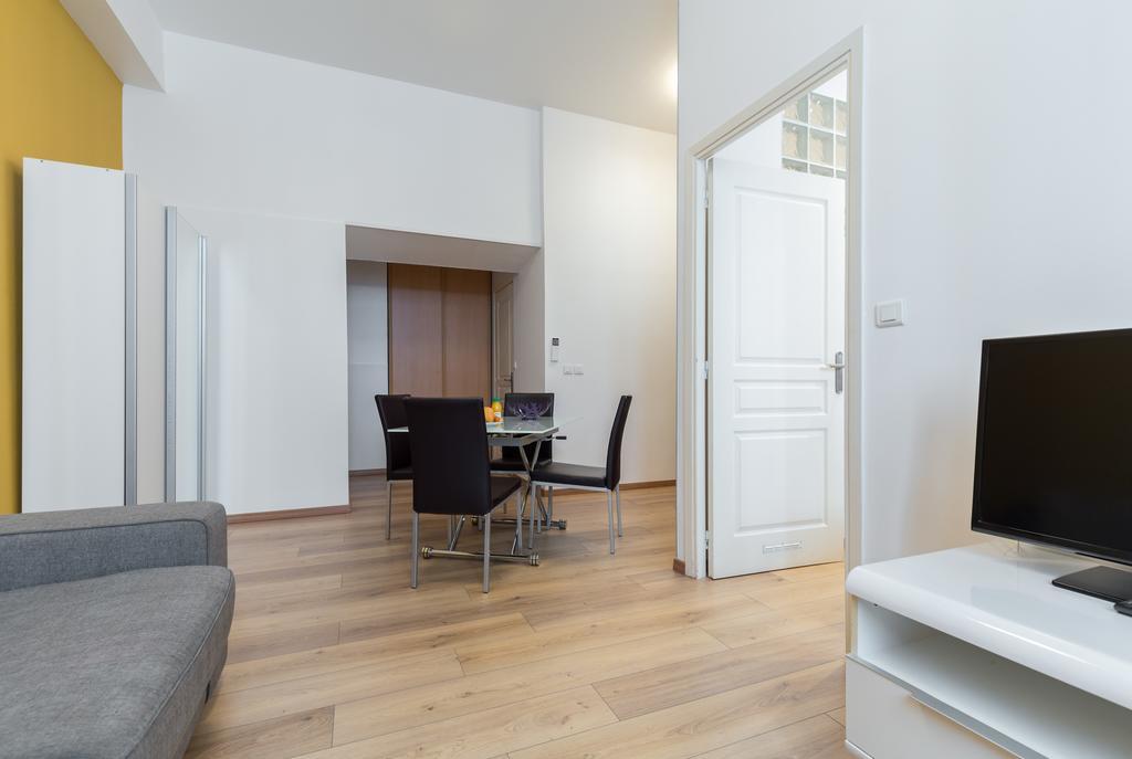 Florella Marceau Apartment Канни Екстер'єр фото