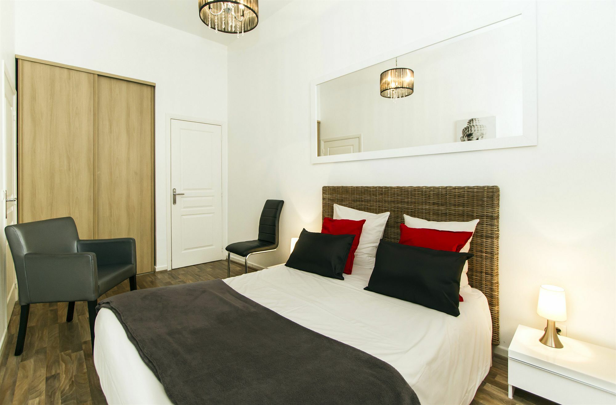 Florella Marceau Apartment Канни Екстер'єр фото
